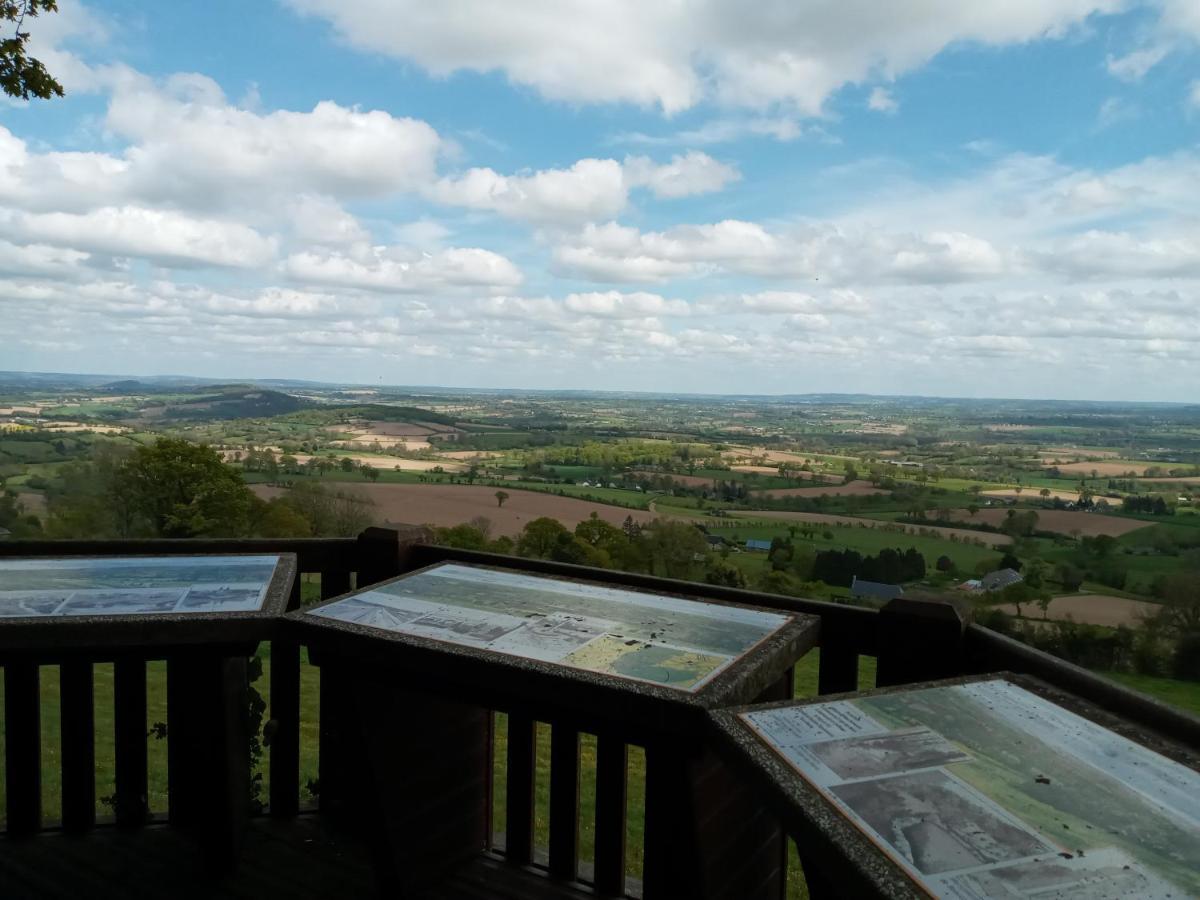 La Hiette Bed & Breakfast Saint-Vigor-des-Monts Eksteriør bilde